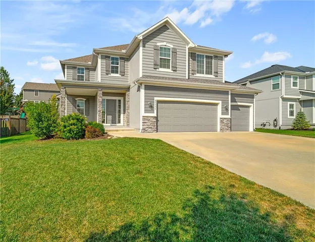 $515,000 | 25336 West 149th Place, Olathe, KS 66061