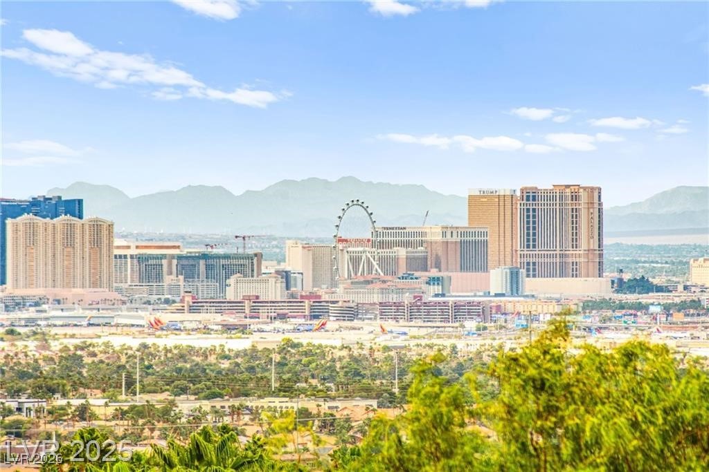 2495 Kaymin Ridge Road Henderson, NV 89052 - Photo 16 of 84