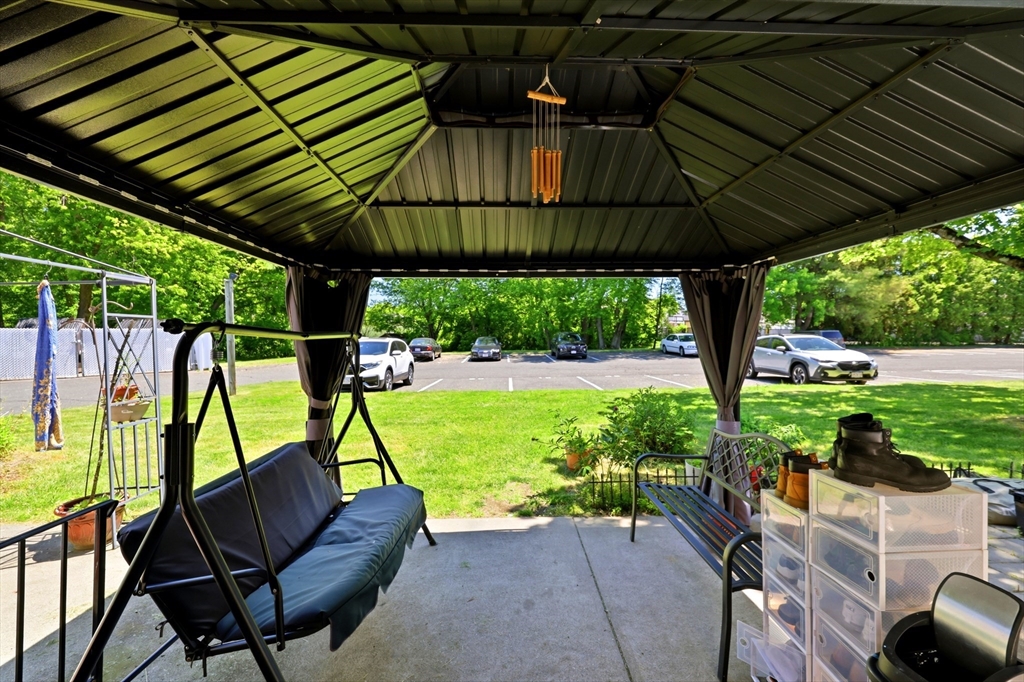 80 Damon Road, Unit 8111 Northampton, MA 01060 - Photo 21 of 31