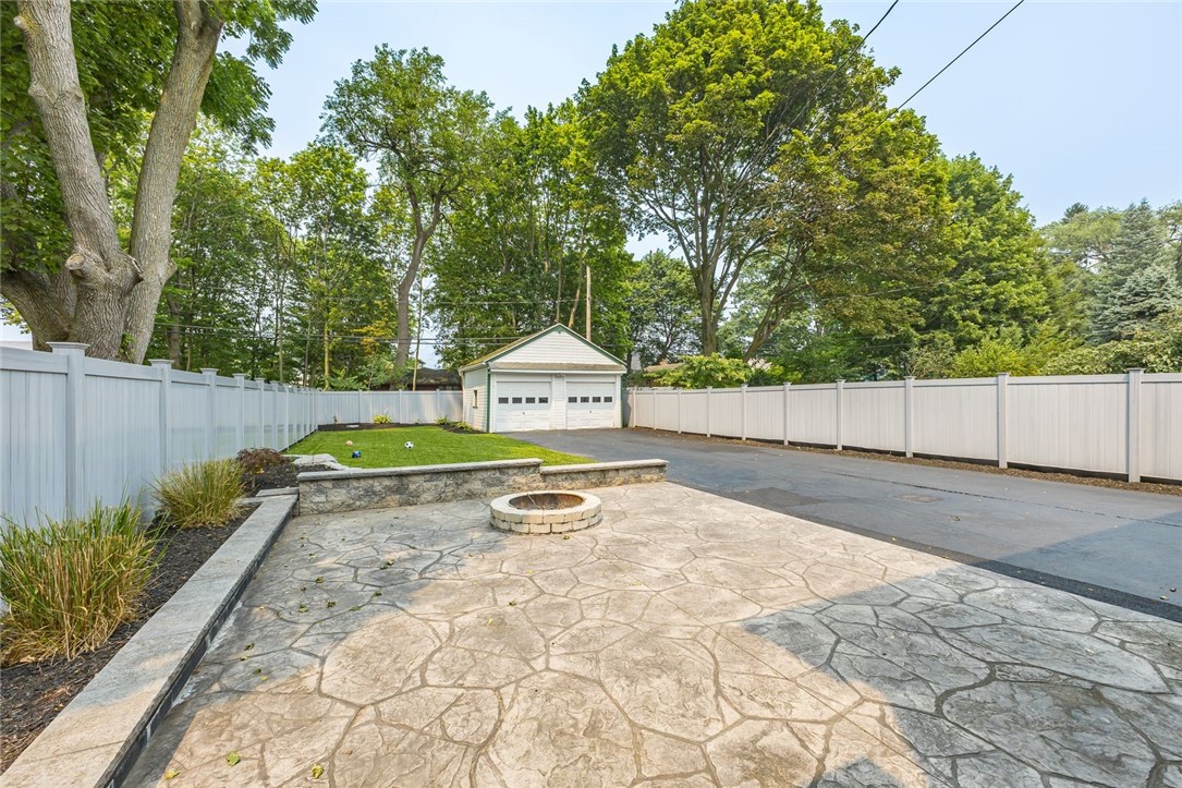 42 Walzford Road Irondequoit, NY 14622 - Photo 33 of 34 Gallery Image 33