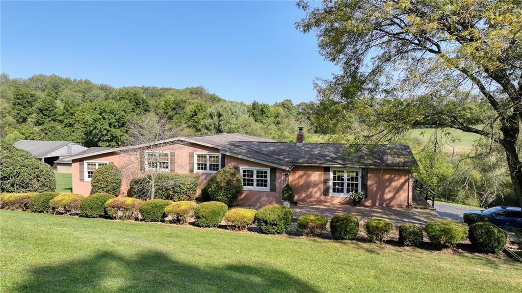 275 Spring Valley Road Saxonburg, PA 16056 - Photo 1 of 42