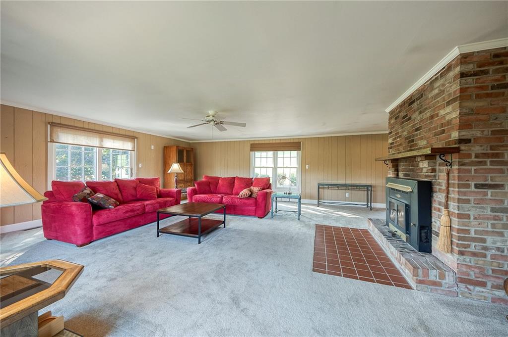 275 Spring Valley Road Saxonburg, PA 16056 - Photo 12 of 42 large living room