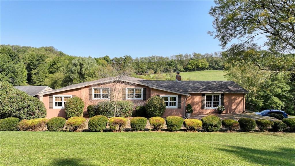 275 Spring Valley Road Saxonburg, PA 16056 - Photo 10 of 42 front of home from road view