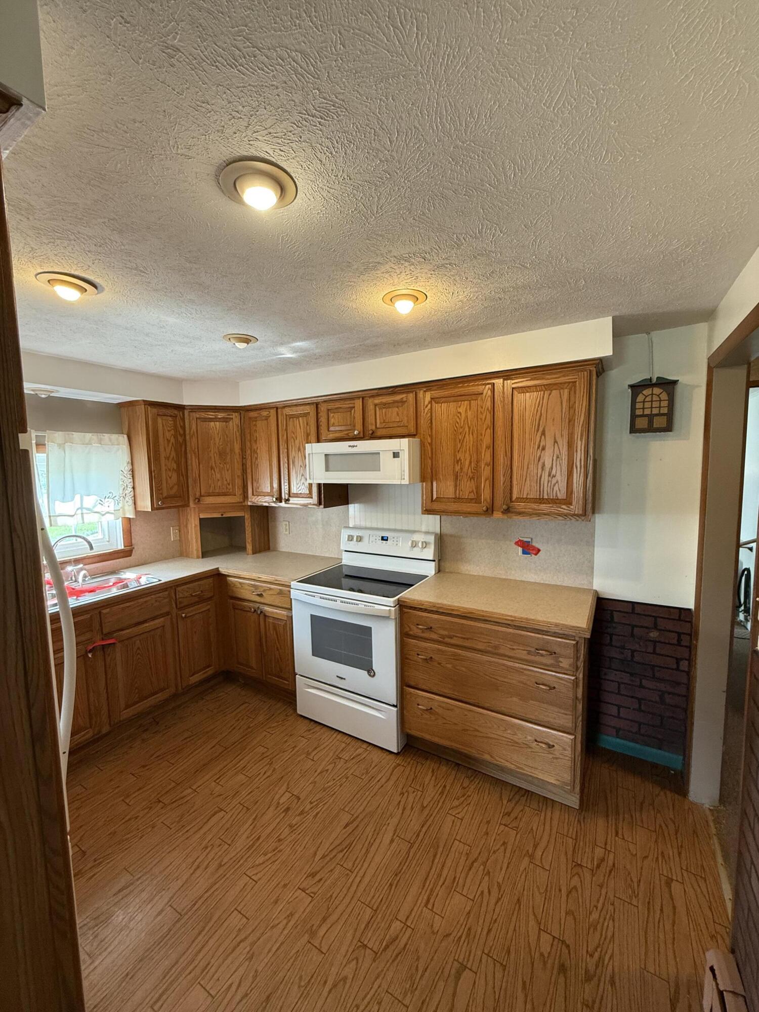 7122 Portland Road Saranac, MI 48881 - Photo 16 of 26 IMG_6534