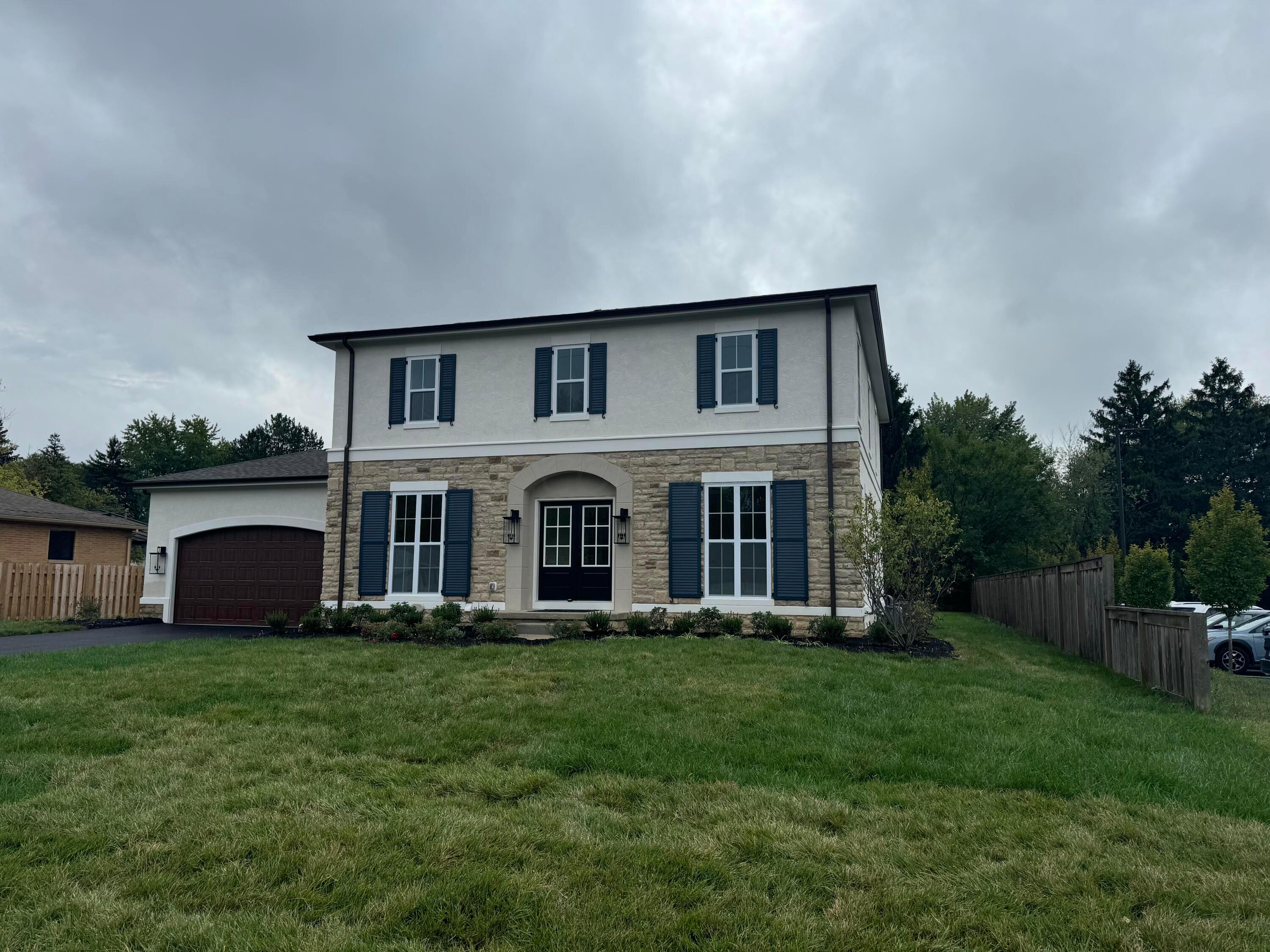 2363 Wickliffe Road Columbus, OH 43221 - Photo 3 of 53 IMG_0999