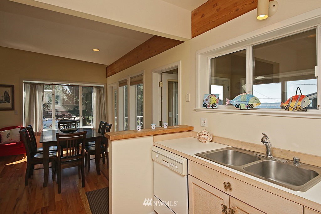 1281 Starfish Road Freeland, WA 98249 - Photo 8 of 23