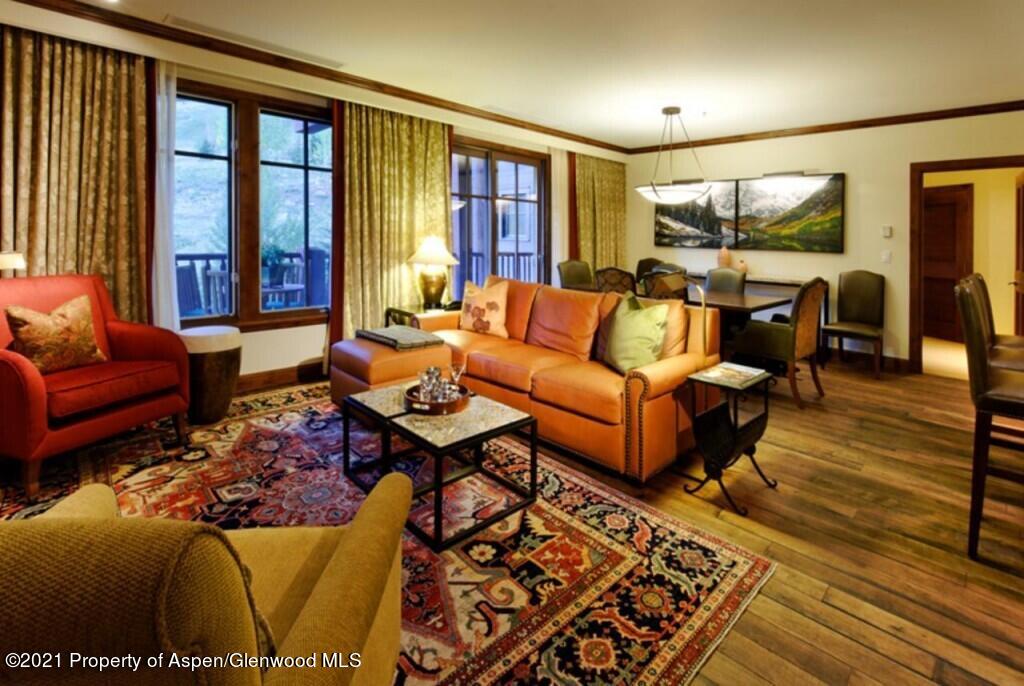 39 Boomerang Road, Unit 8409 WINTER INTEREST #5 Aspen, CO 81611 - Photo 3 of 7 Ritz-Living-Room-1024x686