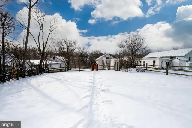 $275,000 | 2215 Main Street, Mohrsville, PA 19541