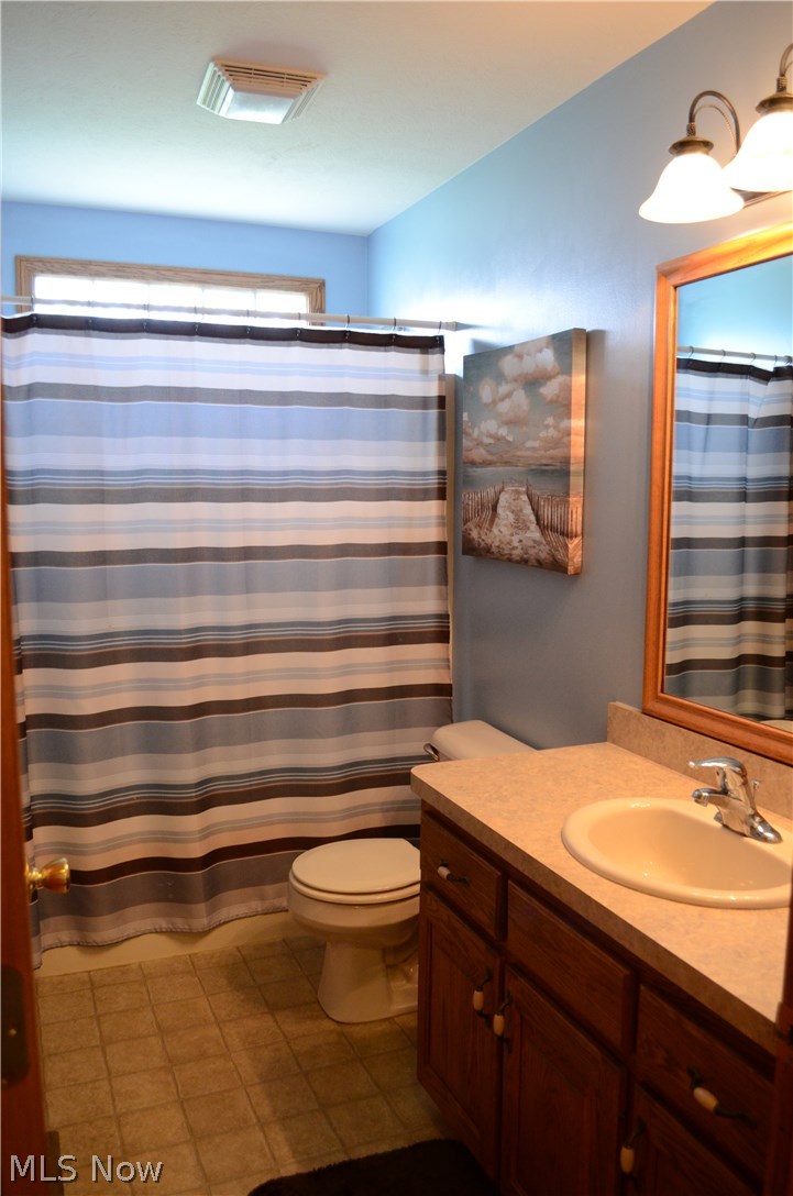 8605 Cleveland Road Creston, OH 44217 - Photo 9 of 24