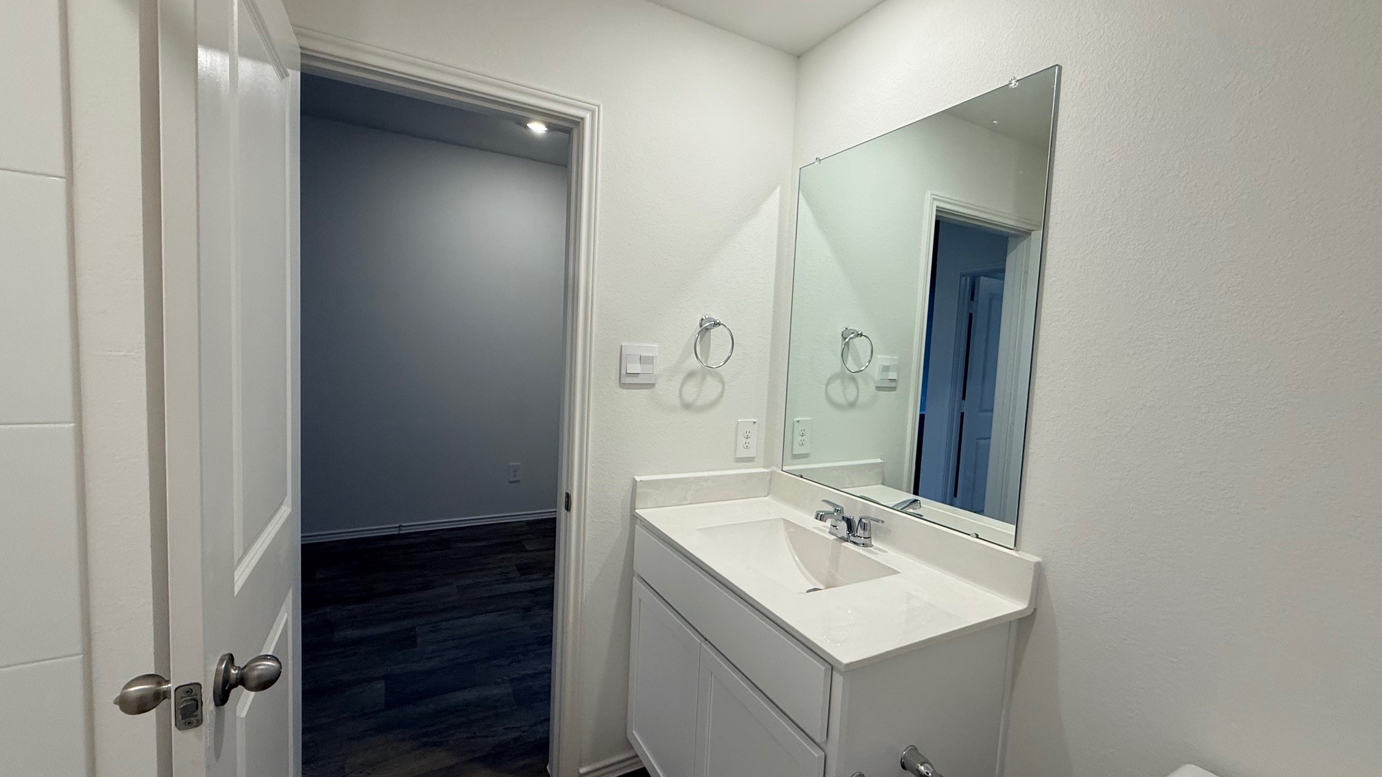 3807 Axyl Run Fulshear, TX 77423 - Photo 24 of 29 a bathroom with a sink and a mirror