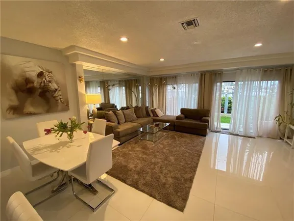 $5,000 | 21135 Helmsman Drive, Unit O12, Miami, FL 33180