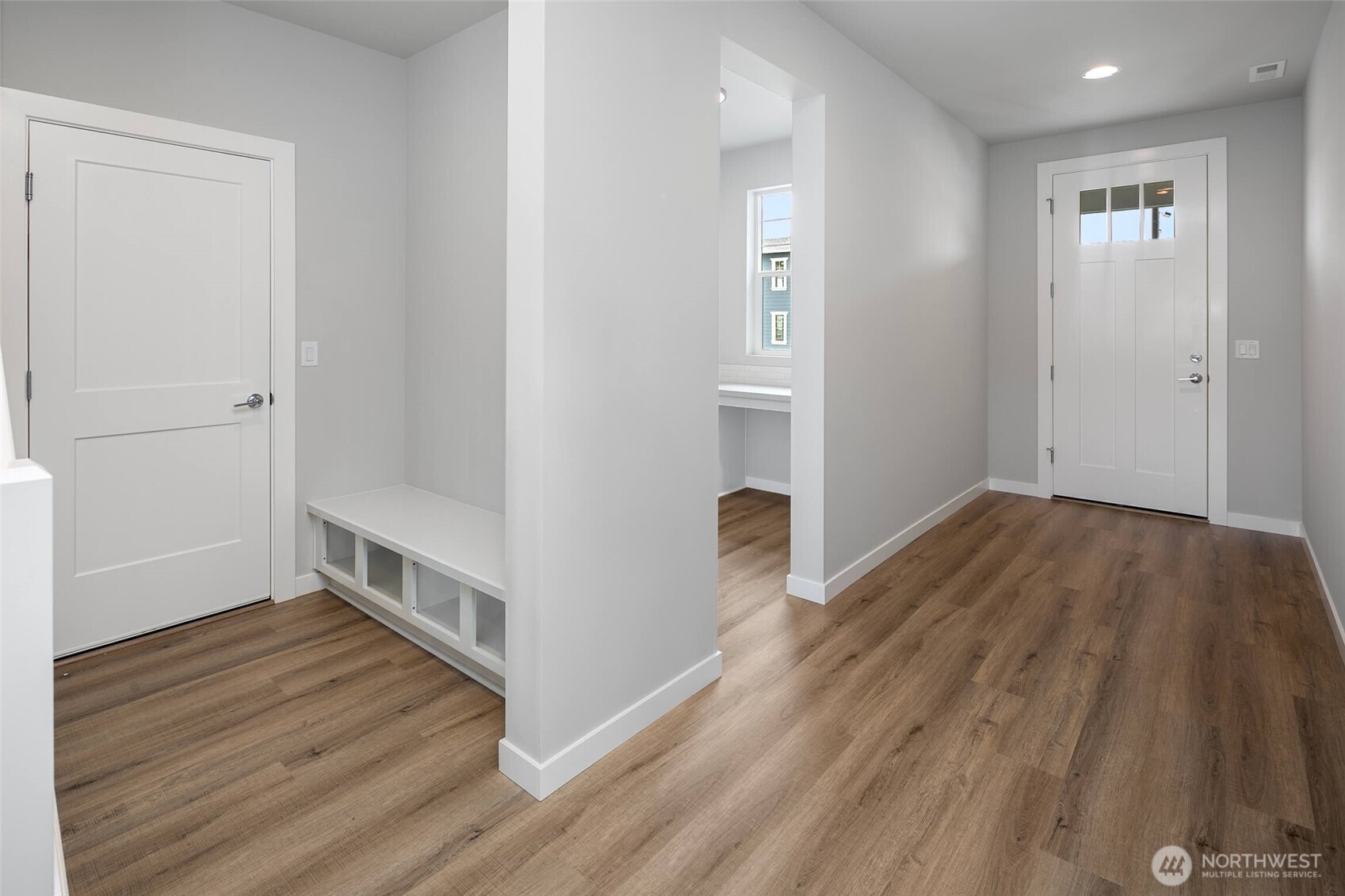 592 Southwest 97th Street, Unit 2 Seattle, WA 98106 - Photo 4 of 36