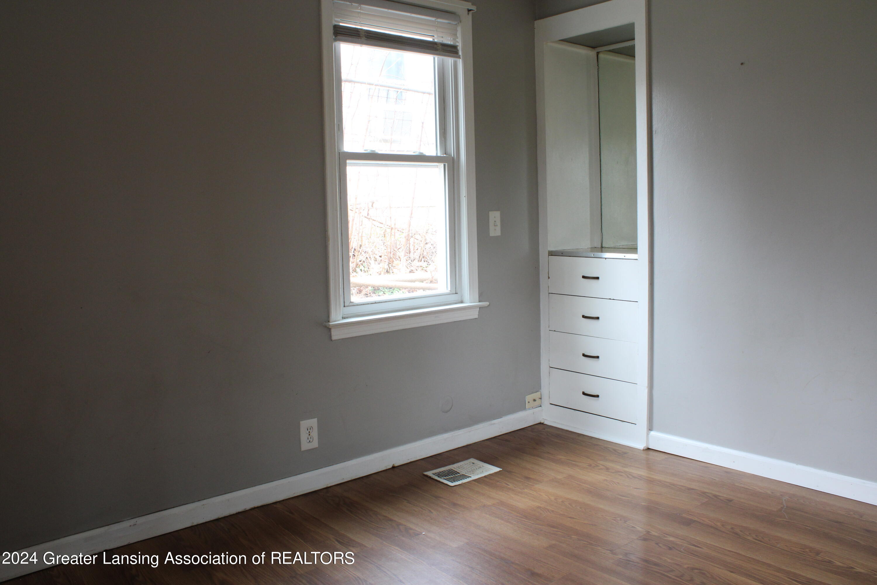 2919 Risley Drive Lansing, MI 48917 - Photo 17 of 22 Bedroom2-2