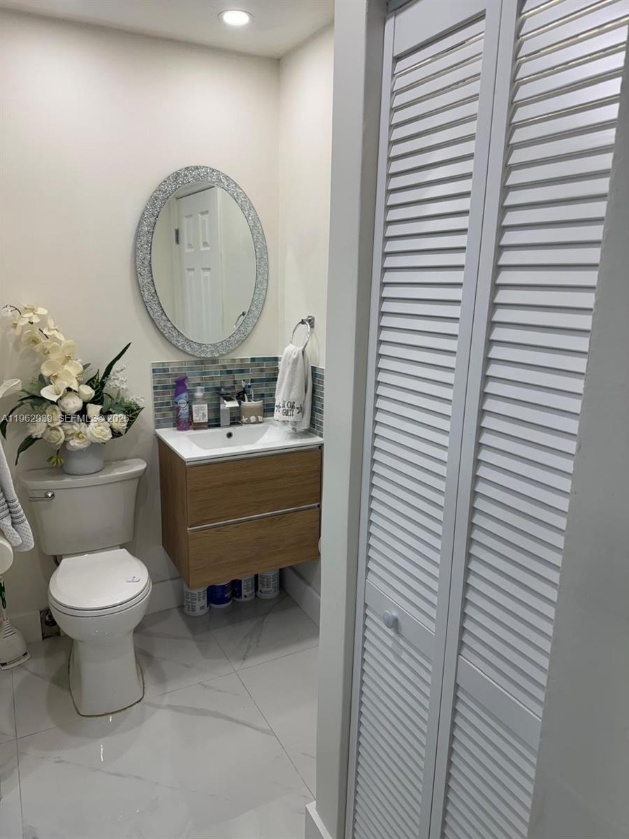 19234 Southwest 121st Court Miami, FL 33177 - Photo 31 of 41