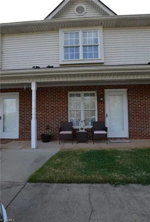 $149,900 | 525 Highland Park Drive, Unit H, Eden, NC 27288