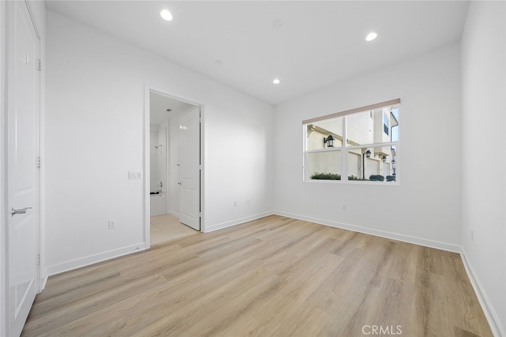 148 Follyhatch Irvine, CA 92618 - Photo 25 of 33 a view of an empty room