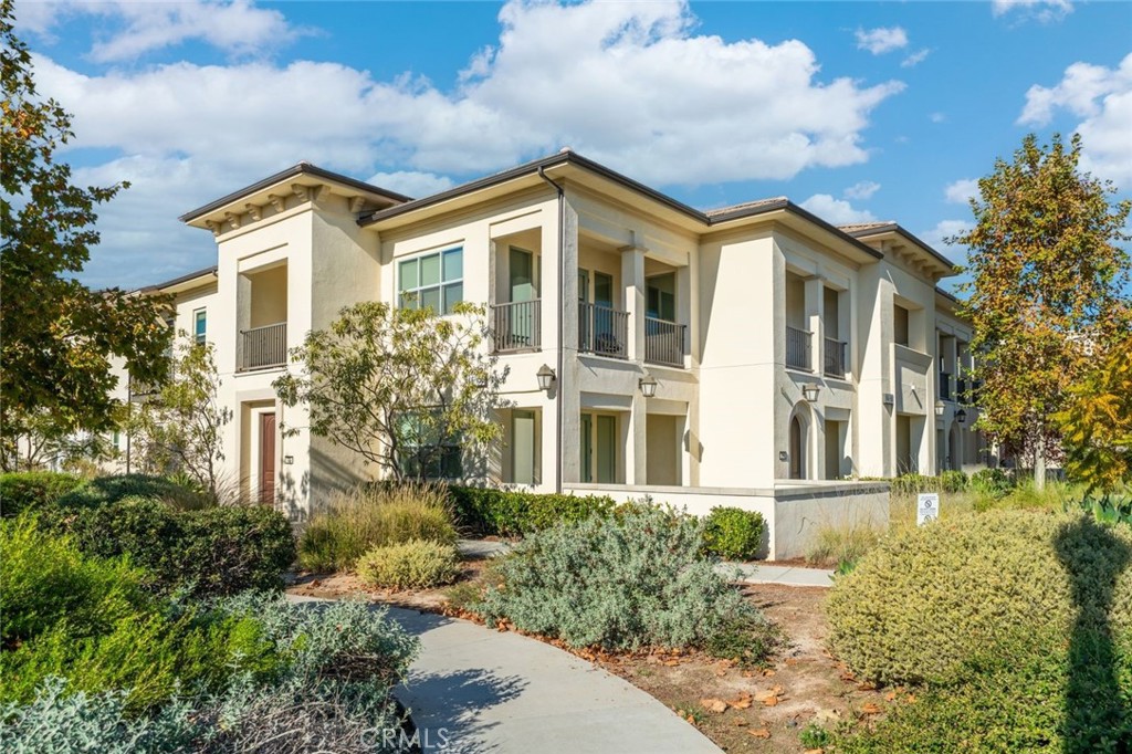 148 Follyhatch Irvine, CA 92618 - Photo 5 of 33 front view of a house