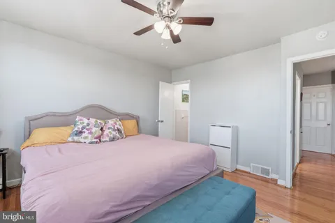 $265,000 | 161 East Fariston Drive, Philadelphia, PA 19120