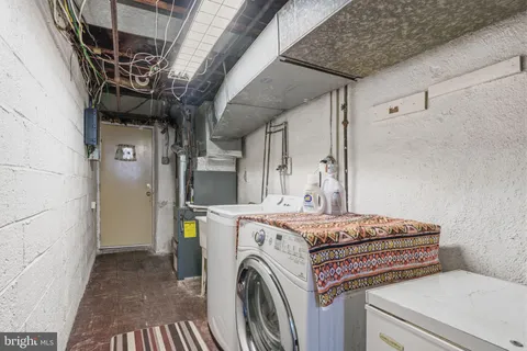 $265,000 | 161 East Fariston Drive, Philadelphia, PA 19120