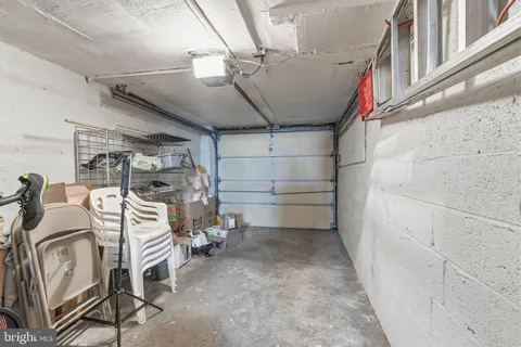 $265,000 | 161 East Fariston Drive, Philadelphia, PA 19120