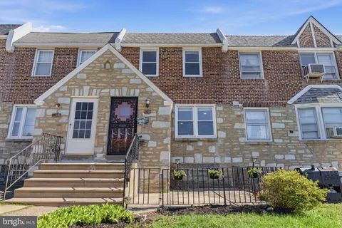 $265,000 | 161 East Fariston Drive, Philadelphia, PA 19120