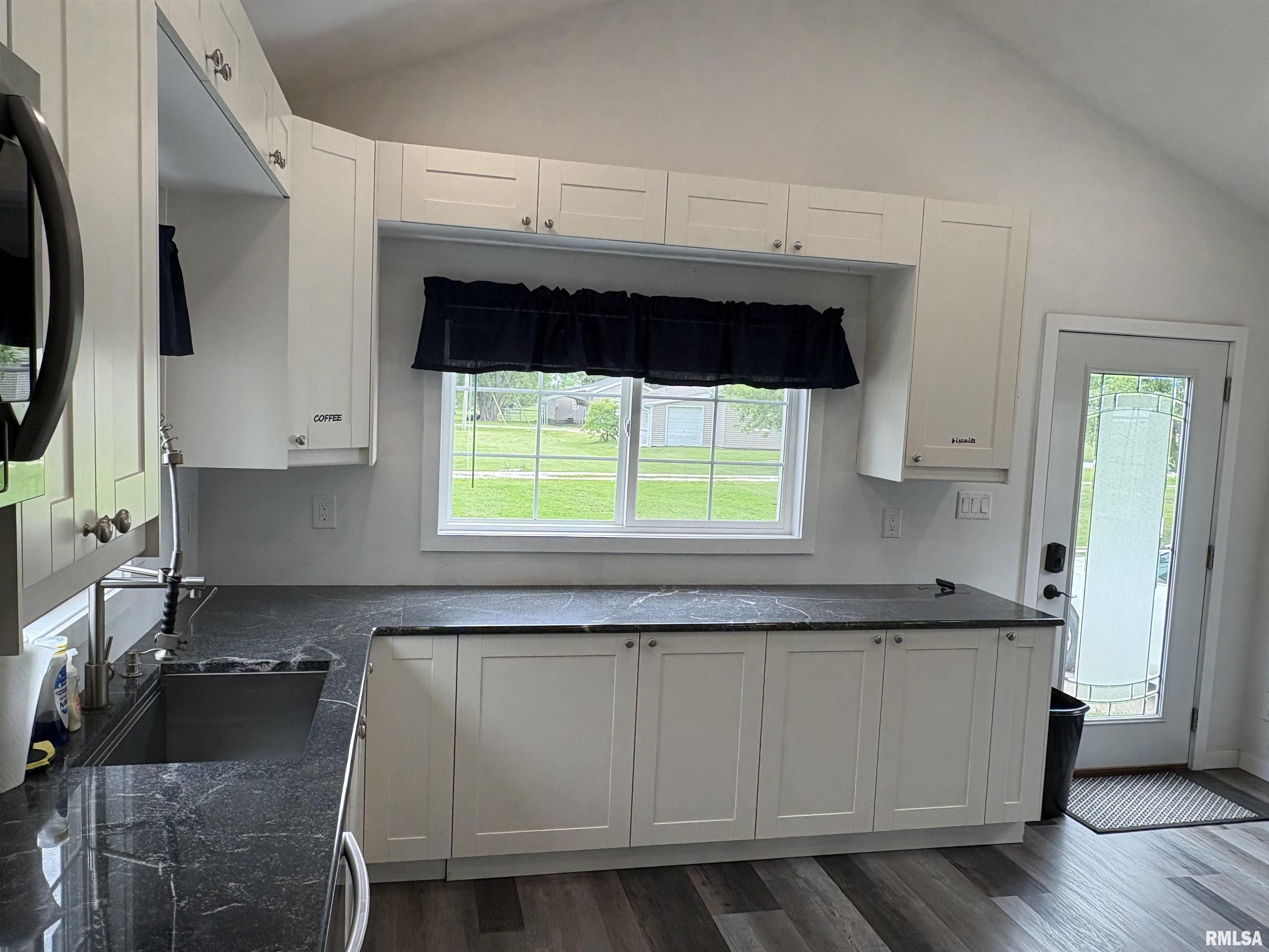 254 5th Street Dunfermline, IL 61524 - Photo 17 of 46