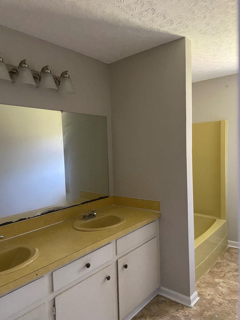 1355 Covington Bridge Road Southeast Fairmount, GA 30139 - Photo 21 of 52 Gallery Image 21