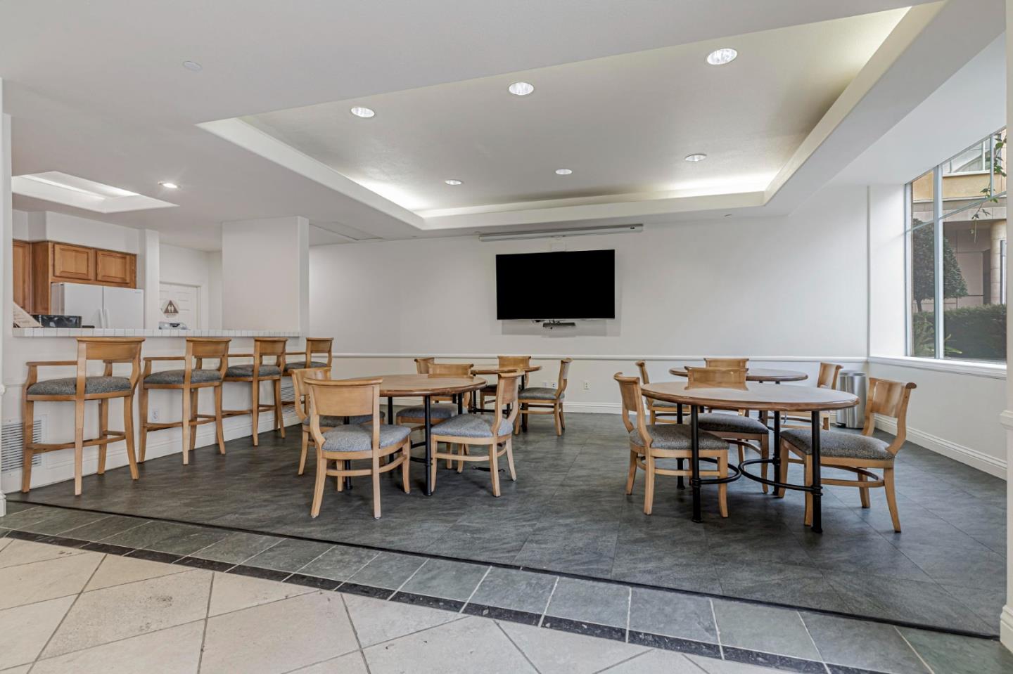 144 South 3rd Street, Unit 433 San Jose, CA 95112 - Photo 48 of 66 a view of a dining area with furniture