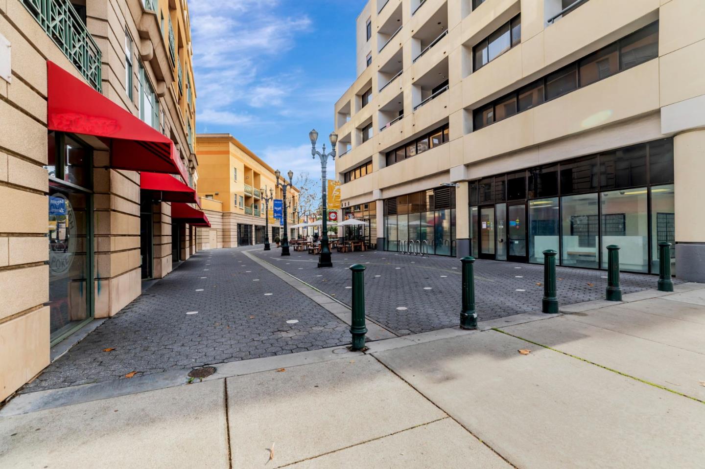 144 South 3rd Street, Unit 433 San Jose, CA 95112 - Photo 63 of 66 a view of a building with a street