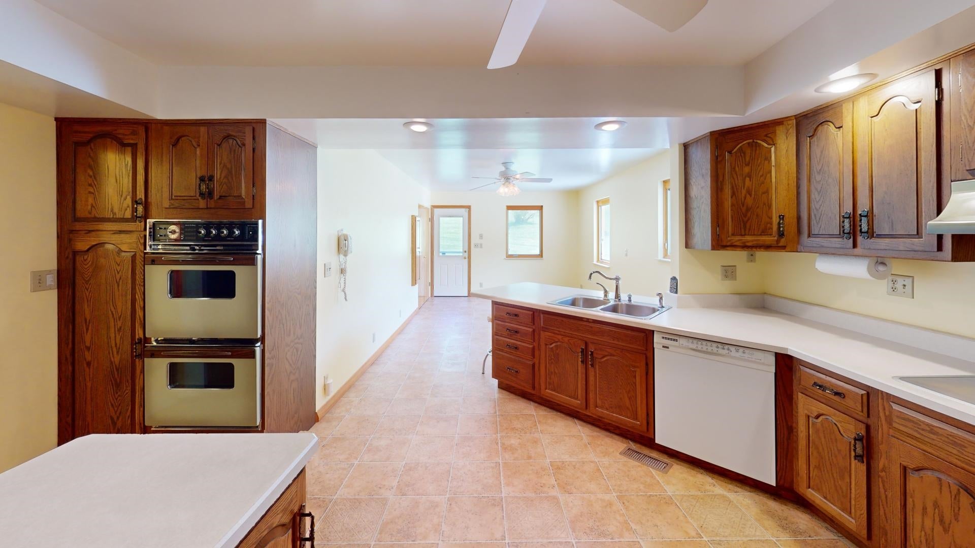 5040 A Darnell Road Huntington, WV 25705 - Photo 9 of 29 Gallery Image 9