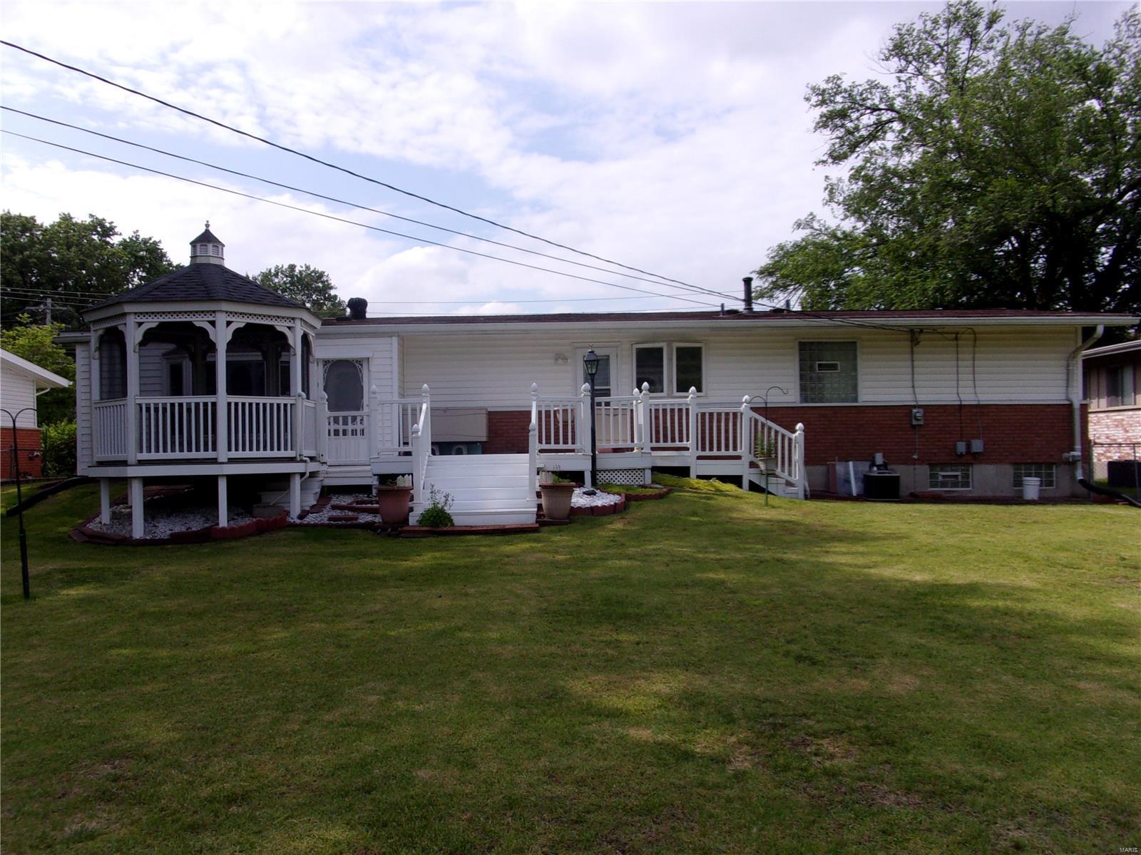 3045 Parker Road Florissant, MO 63033 - Photo 17 of 17 Gallery Image 17