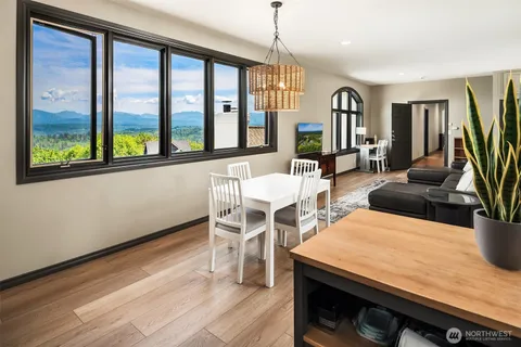 $11,250,000 | 26408 Northeast 70th Street, Redmond, WA 98053