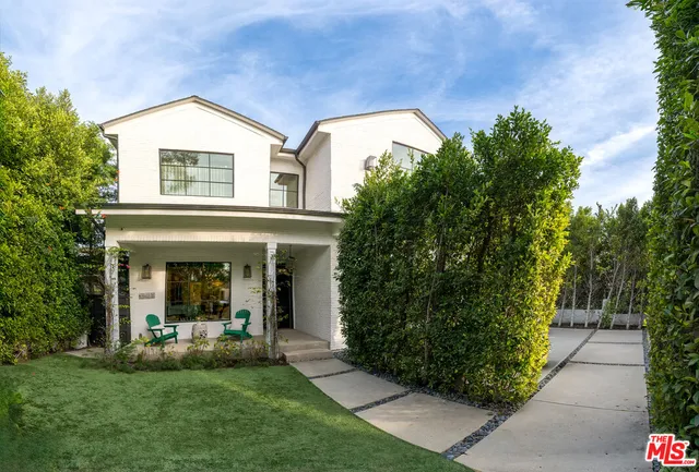 $5,000,000 | 320 North Alta Vista Boulevard, Los Angeles, CA 90036