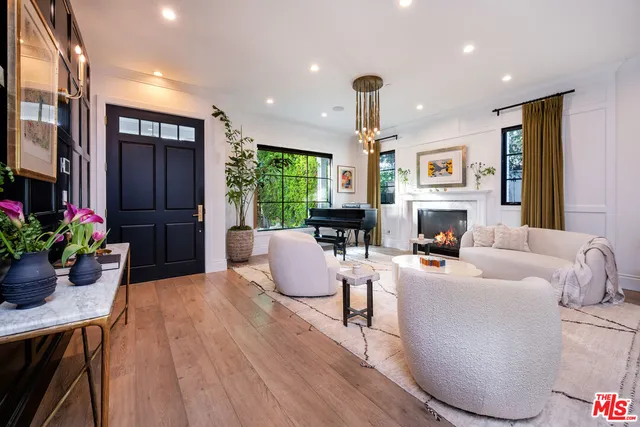 $5,000,000 | 320 North Alta Vista Boulevard, Los Angeles, CA 90036