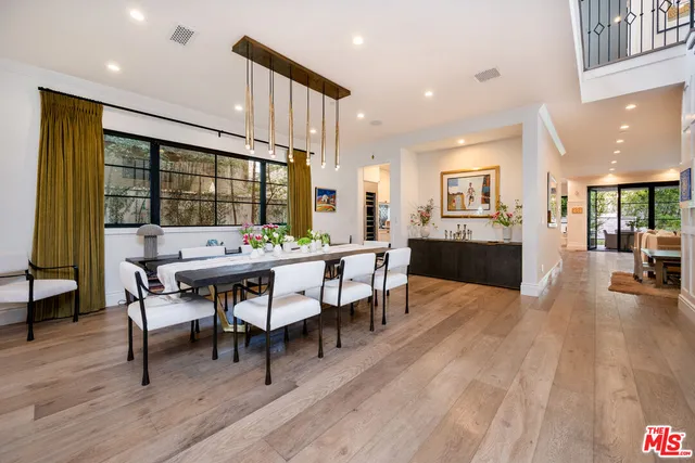 $5,000,000 | 320 North Alta Vista Boulevard, Los Angeles, CA 90036