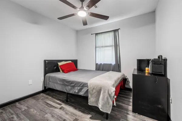 $1,800 | 541 Trails End Drive, Cleveland, TX 77328