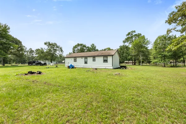 $1,800 | 541 Trails End Drive, Cleveland, TX 77328