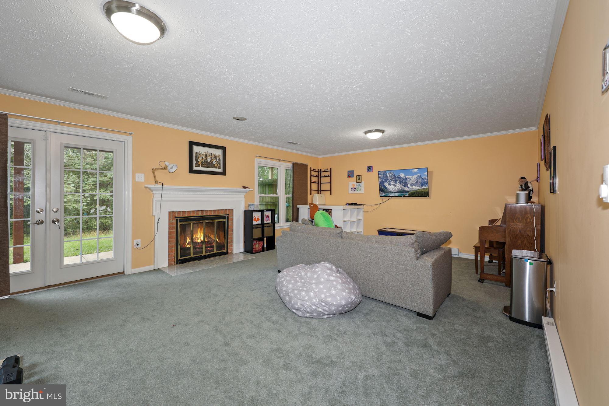 7631 Heatherton Lane Potomac, MD 20854 - Photo 13 of 16