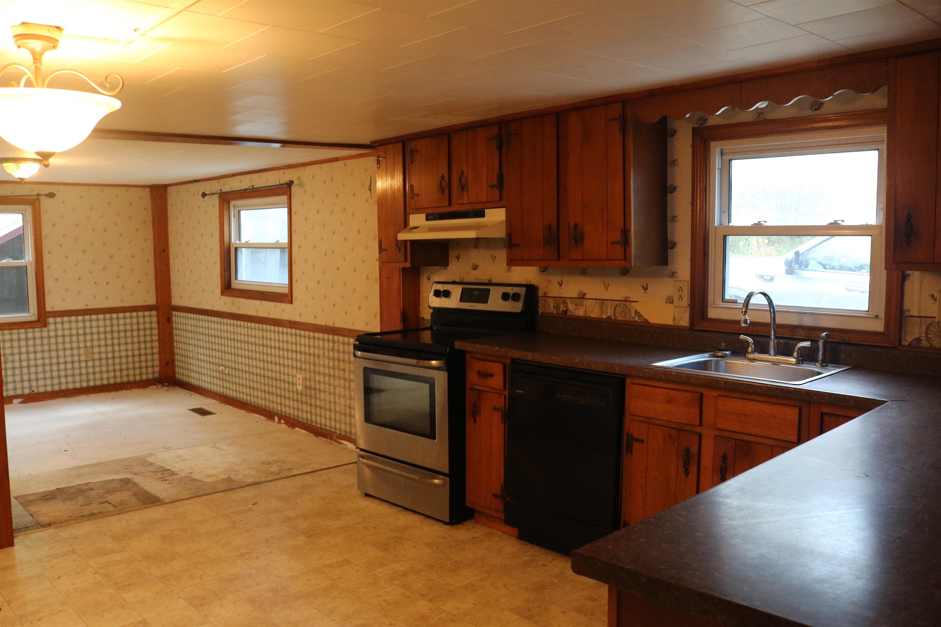 1675 Highway 78 Sheldon, VT 05457 - Photo 12 of 28