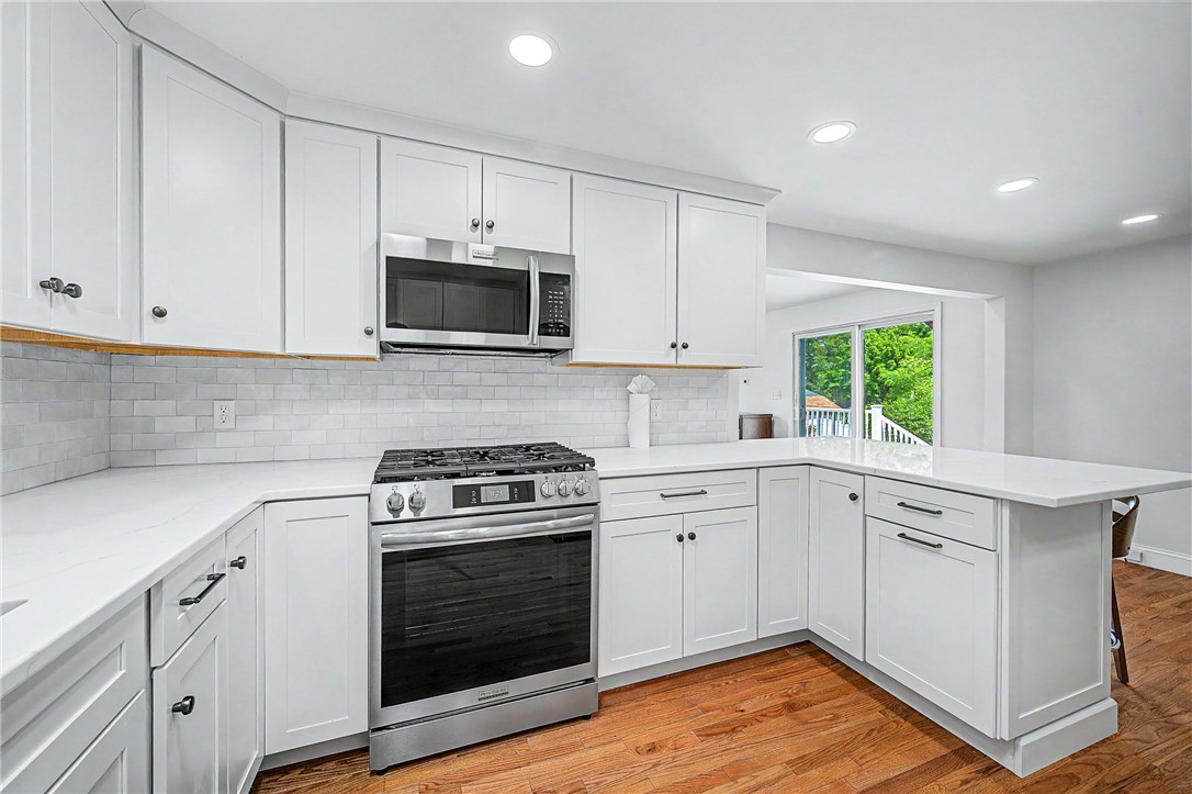 117 Larchmont Road Warwick, RI 02886 - Photo 31 of 44
