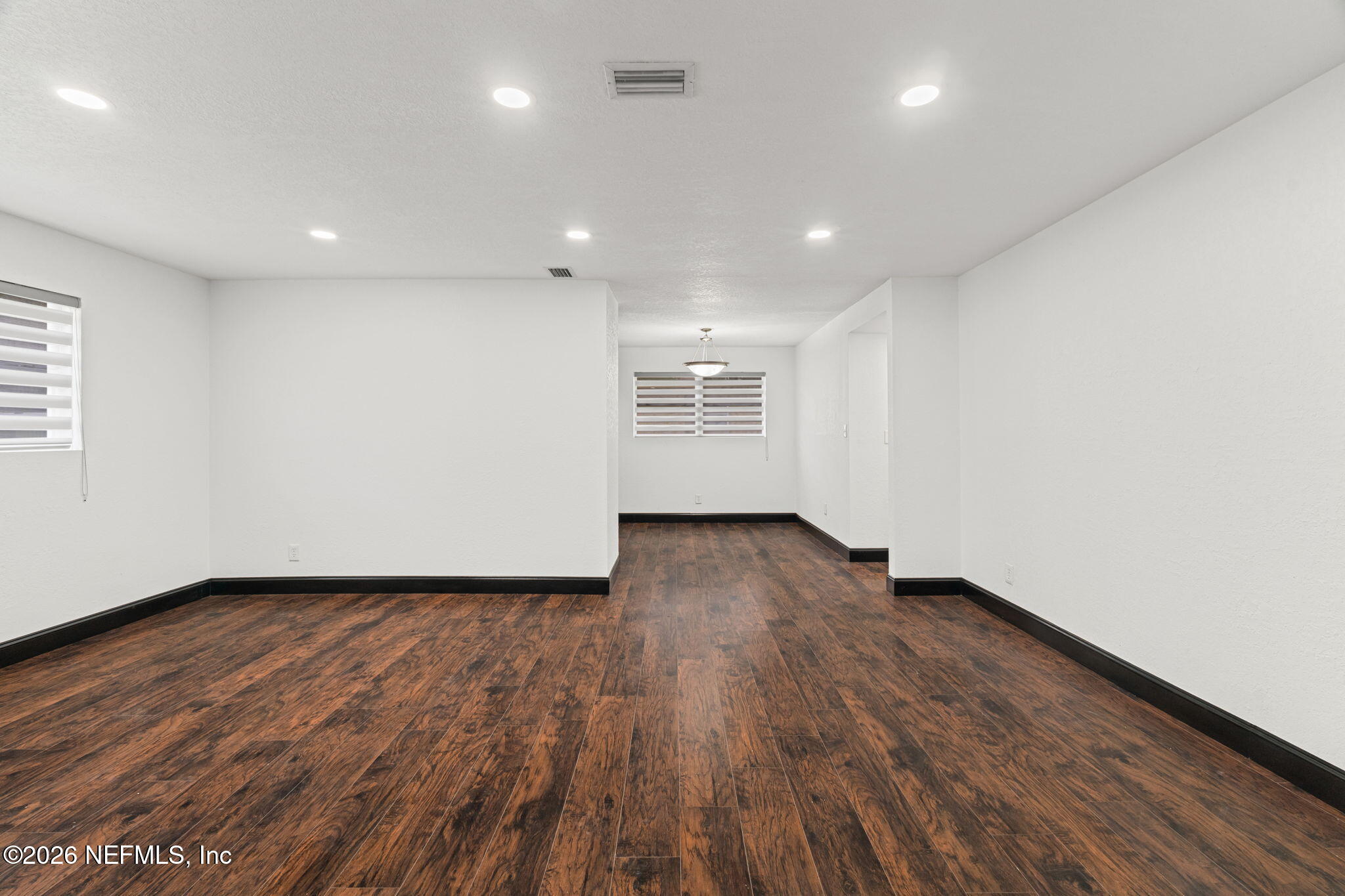 7032 Deauville Road Jacksonville, FL 32205 - Photo 5 of 43 living area