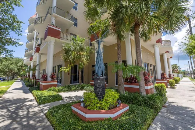 $3,600 | 750 4th Avenue South, Unit 401H, St. Petersburg, FL 33701