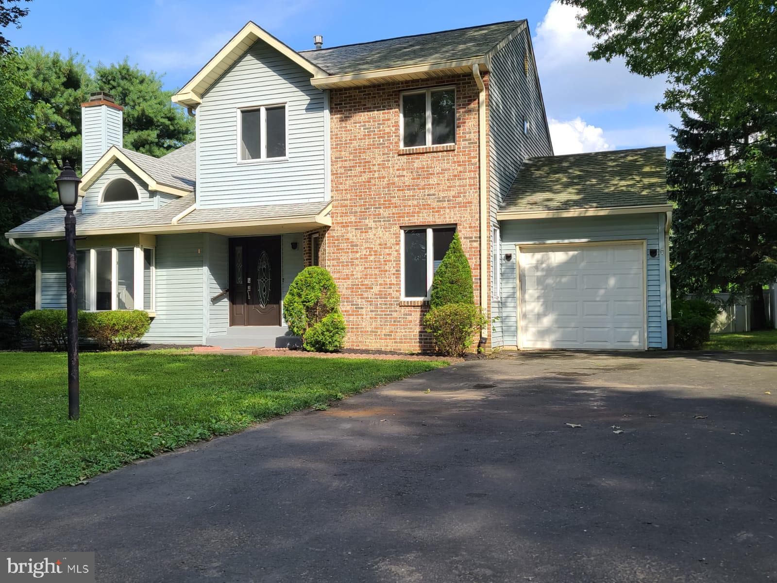 13013 Proctor Road Philadelphia, PA 19116 - Photo 1 of 25