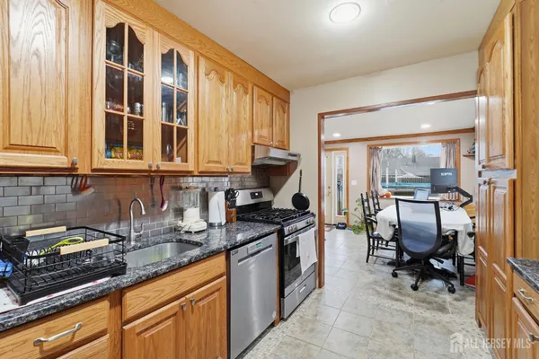 $449,000 | 27 Glenville Road, Edison, NJ 08817