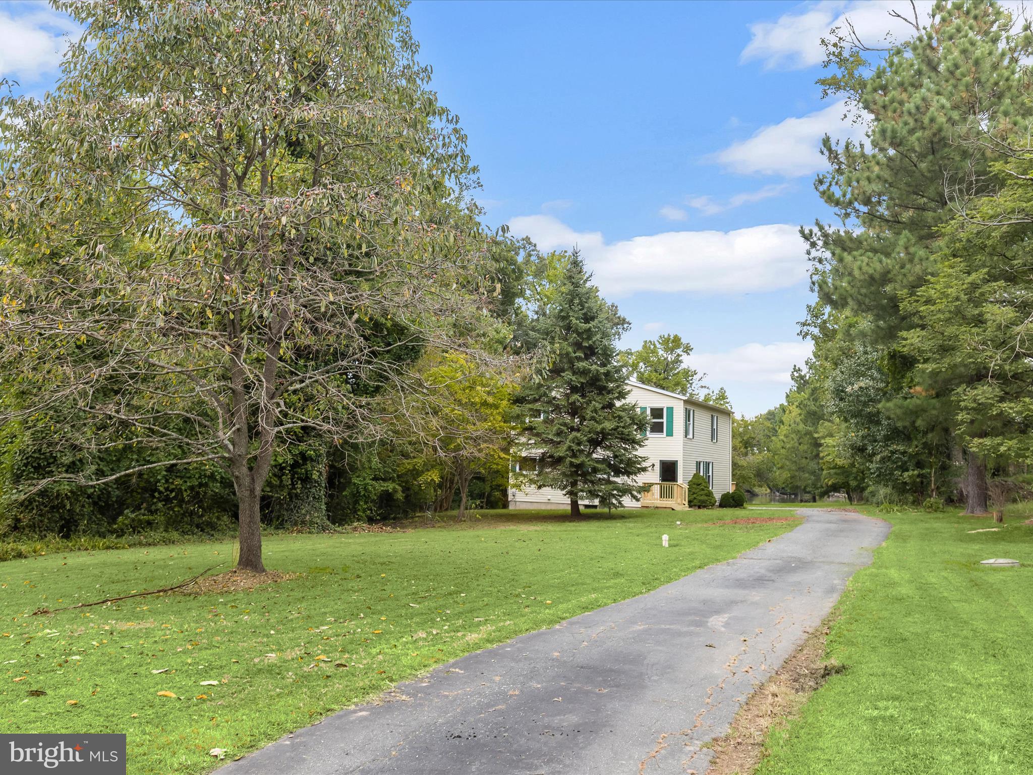 2400 Holly Neck Road Essex, MD 21221 - Photo 45 of 66 Private Driveway