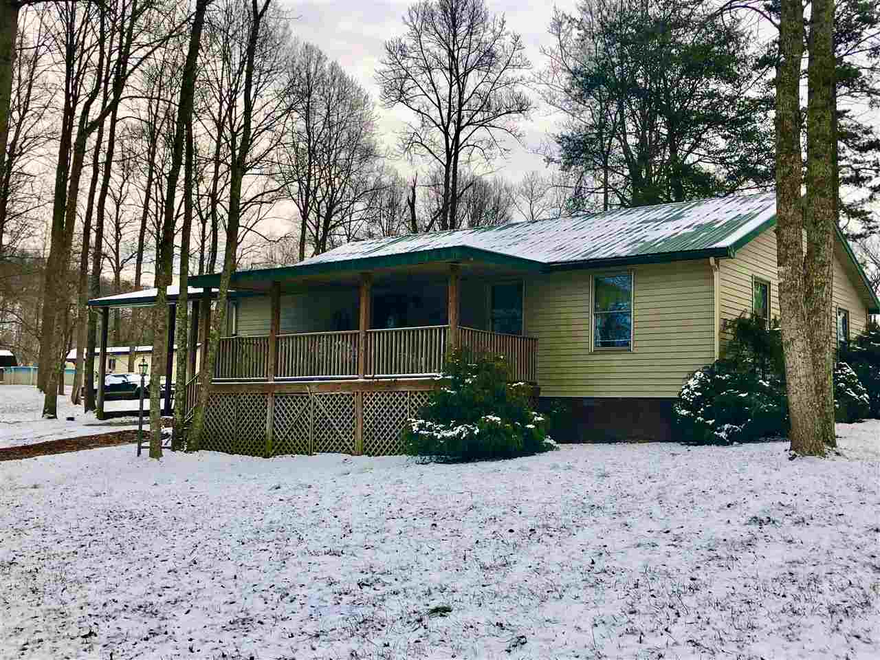 360 Country Clb Est Road Greenup, KY 41144 - Photo 1 of 1