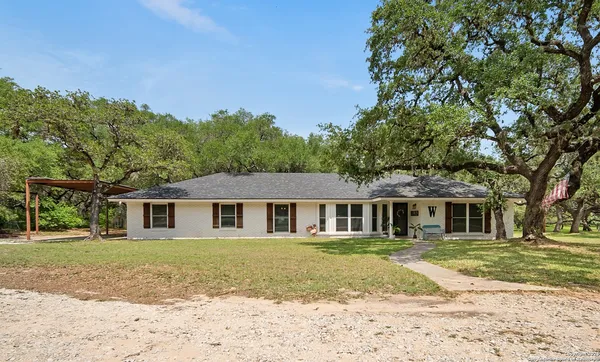 $444,900 | 23 Sunrise Drive, Pleasanton, TX 78064