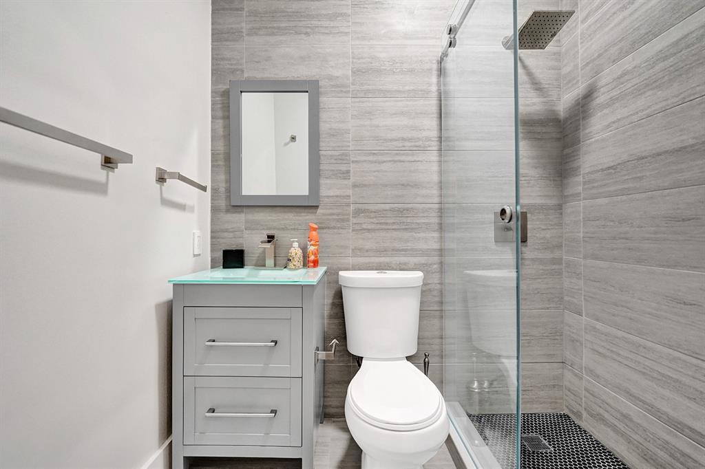 3501 North Park Road Hollywood, FL 33021 - Photo 40 of 55 a bathroom with a toilet and a sink