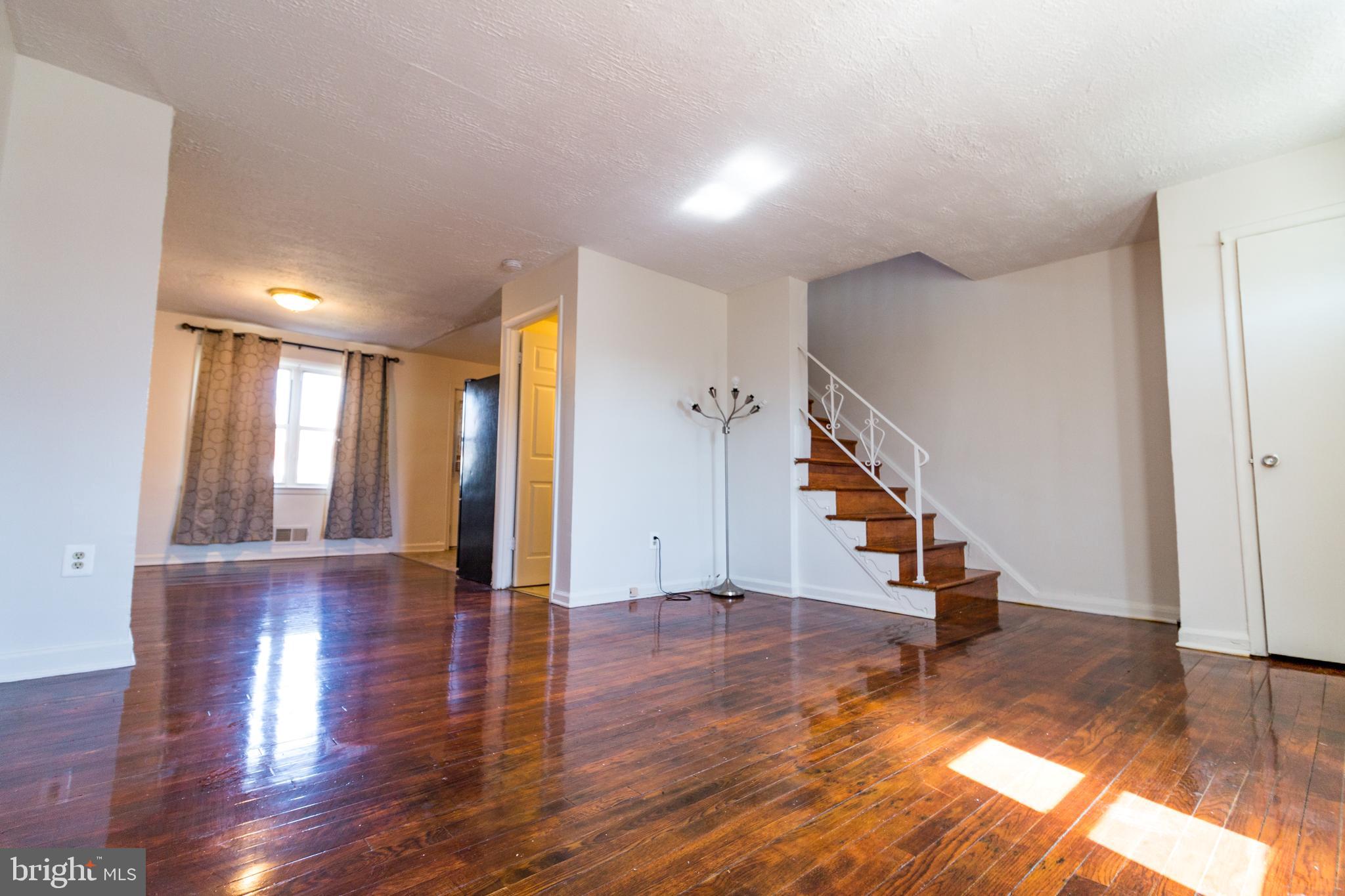 136 Bladen Road Baltimore, MD 21221 - Photo 3 of 23 Gallery Image 3