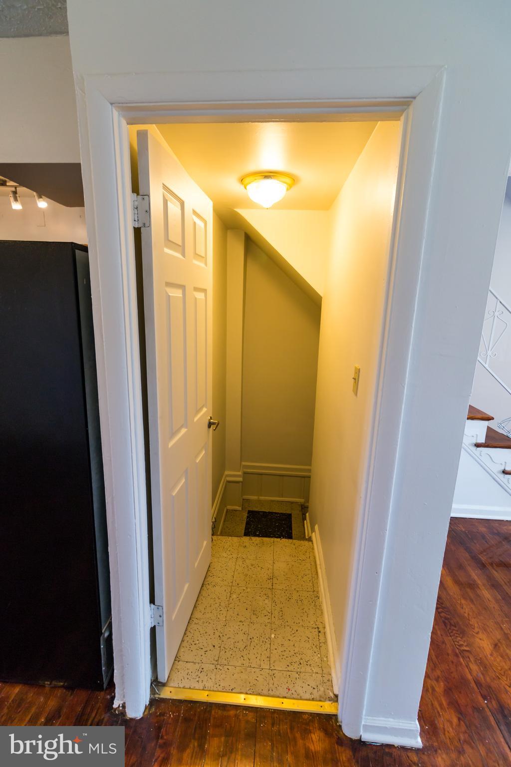 136 Bladen Road Baltimore, MD 21221 - Photo 5 of 23 Gallery Image 5